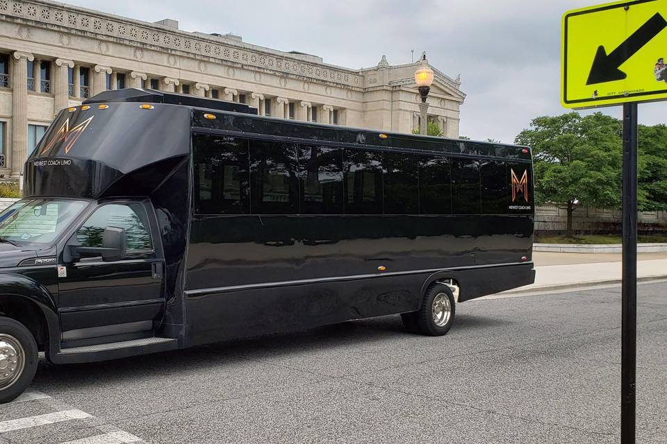 Midwest Coach Limousine, Inc. - Transportation - North Aurora, IL -  WeddingWire