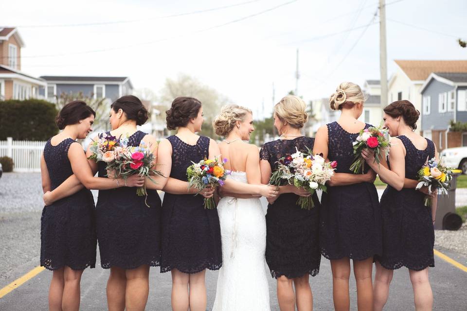 Group photo with the bridesmaids