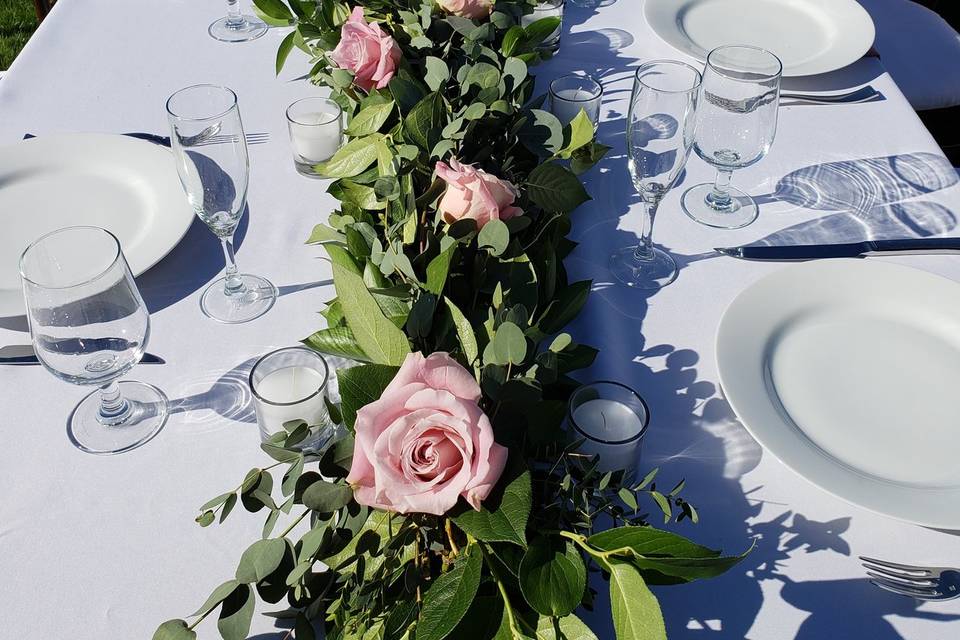 Garland and blush Centerpiece