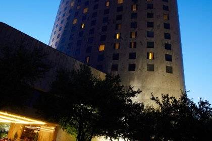 Renaissance Dallas Hotel