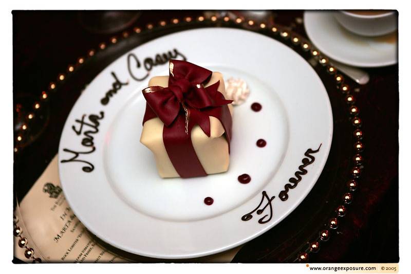 Pretty plated present cake for each guest