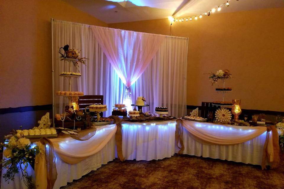 Cake Table with uplighting