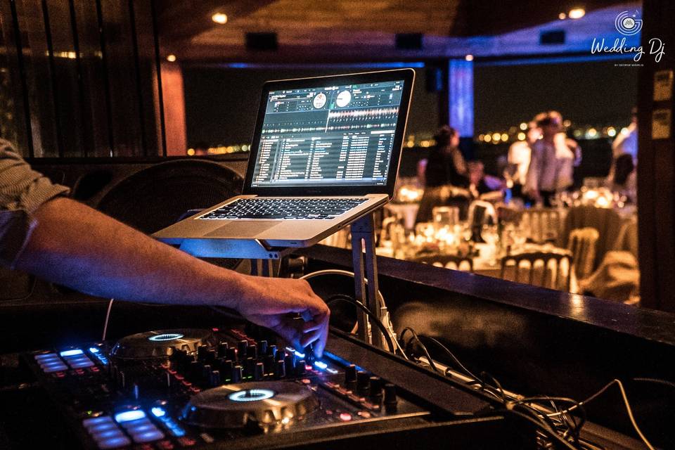 WEDDING DJ SET