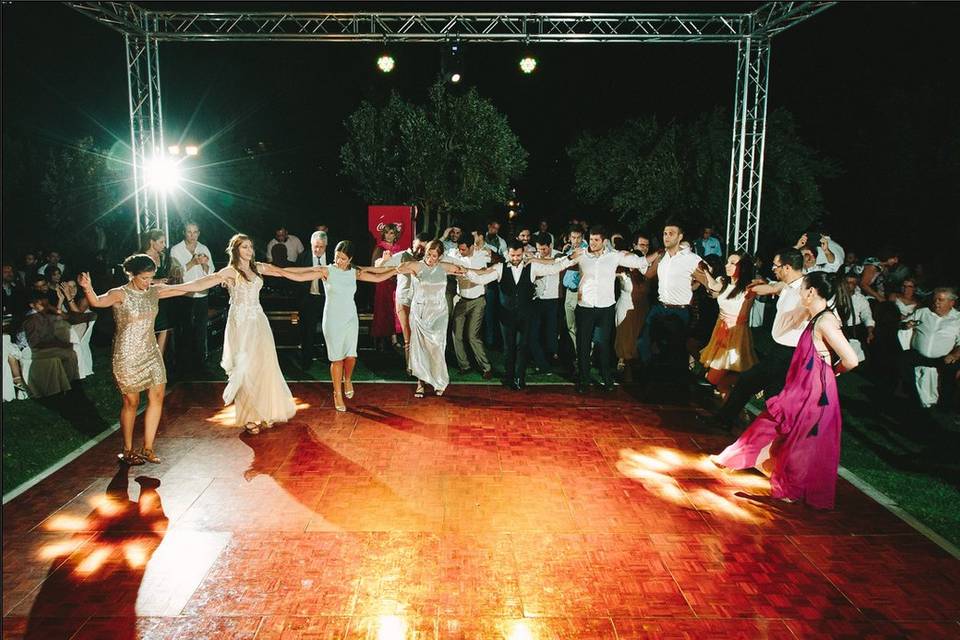Zorbas dance