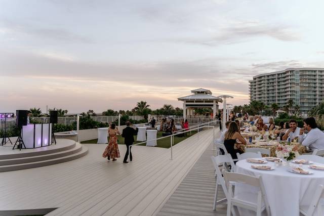 Lazy River Deck