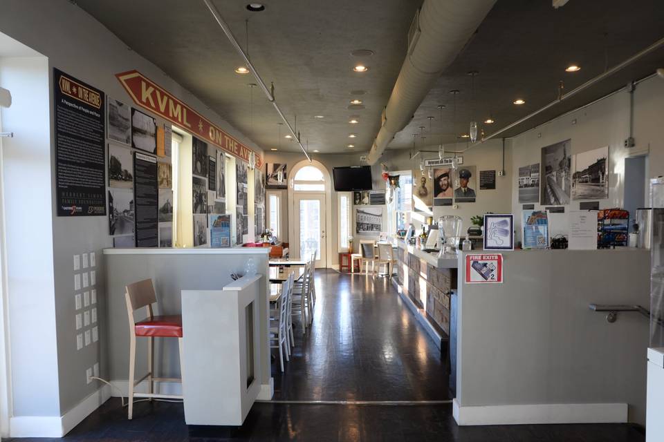 Bokonon Lounge, KVML