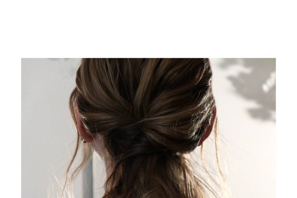 Textured hair up