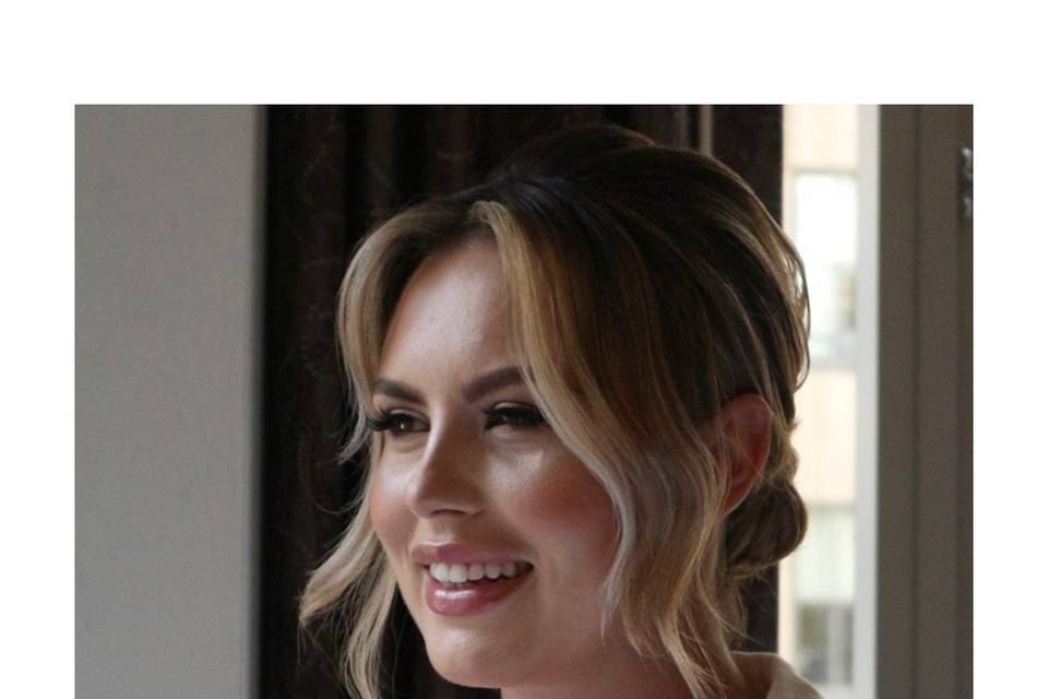 Bridal look (hair and makeup)