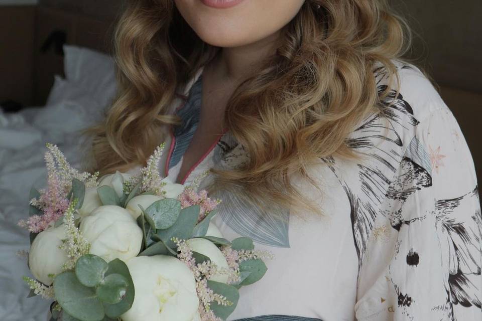 Bridal look (hair and makeup)