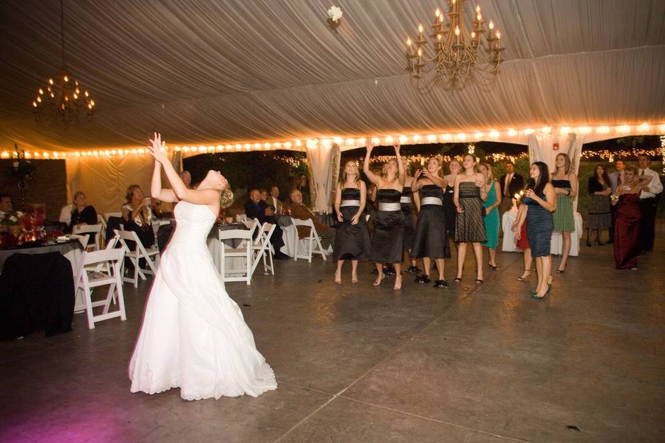 Bouquet toss