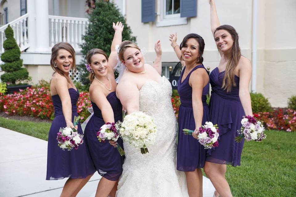 Bride w/ bridesmaids