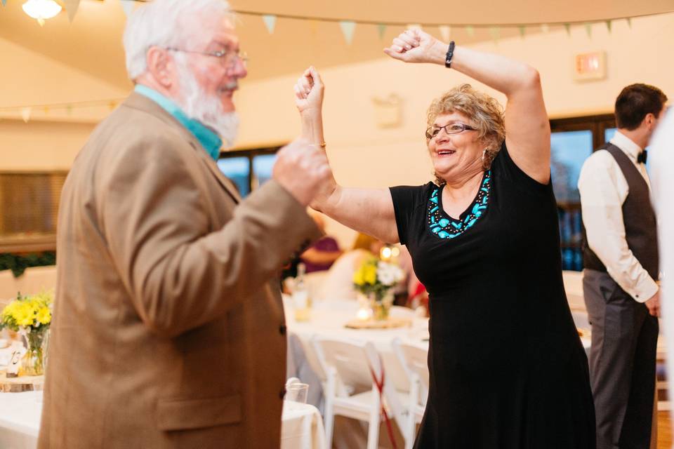 We loved watching these two tear up that dance floor!
May 2015
Photo Credit: Becka Pillmore Photography
Location: Camp Manatawny, Pa