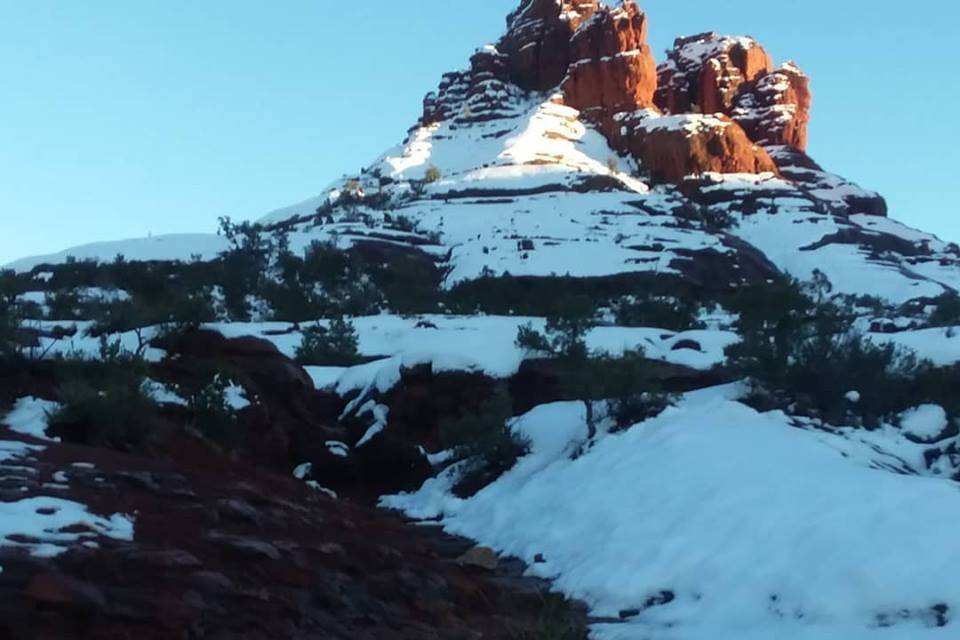 Wedding at Bell Rock in Sedona