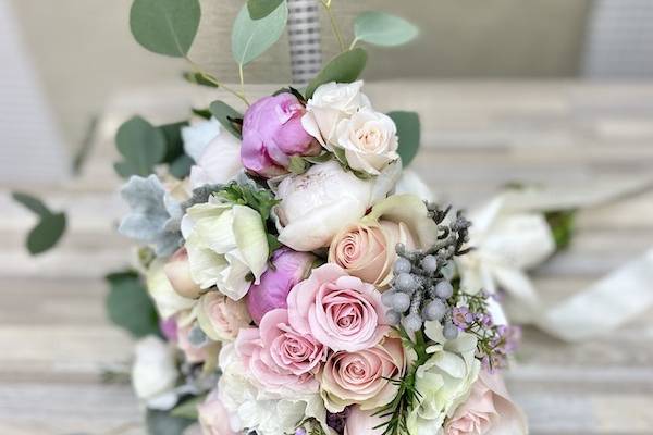 Blushy Bridal Bouquet