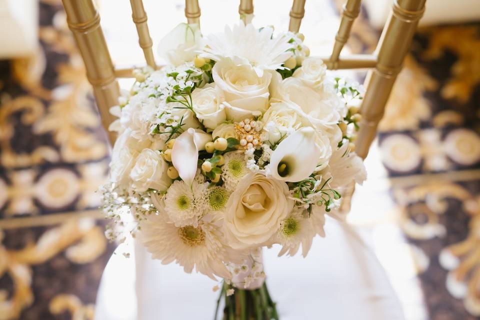 White bouquet