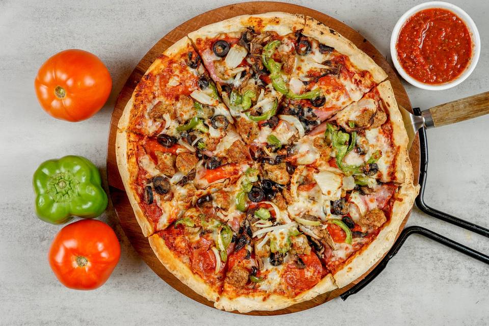 Lake Stevens Combo Pizza