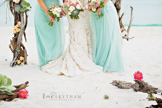 Bride along with her bridesmaids