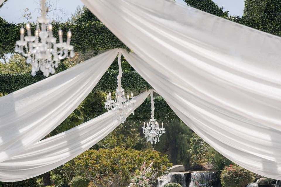 Ceremony bows