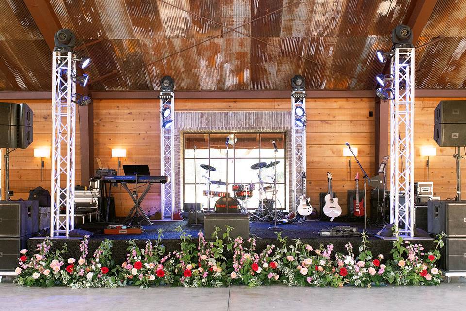 Live Music in the Barn