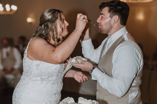 Cake cutting