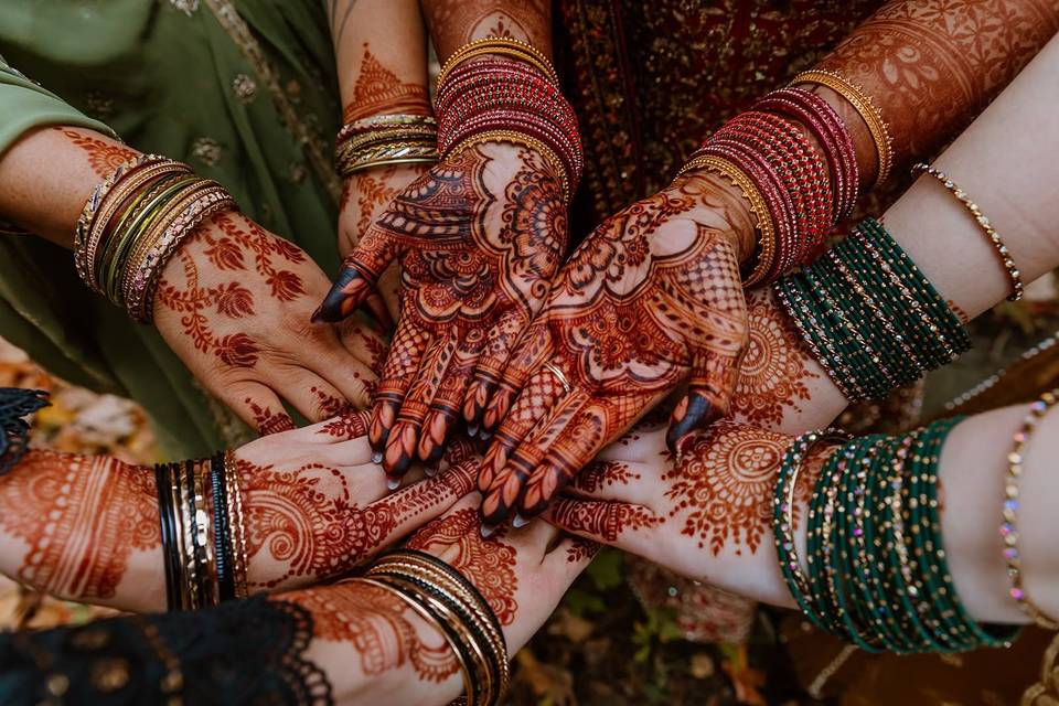More henna detailing