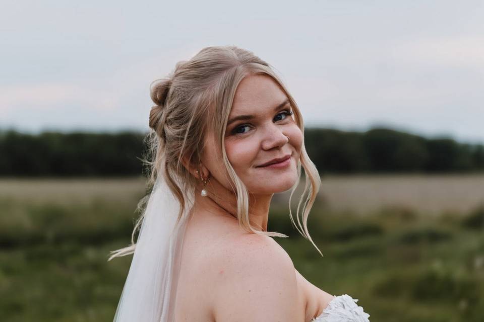 Bride