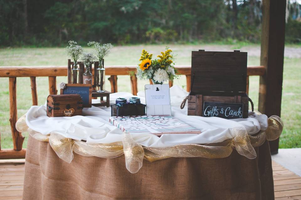 Welcome table