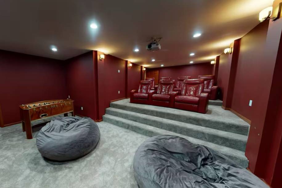 Movie theatre room