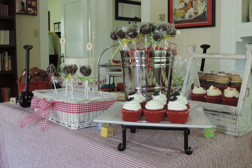 cake pops, red velvet and chocolate cupcakes