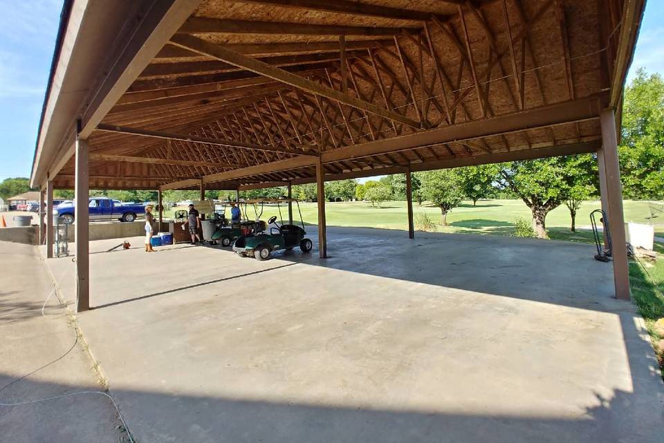 Covered pavilion, for your reception, adjacent to the clubhouse.