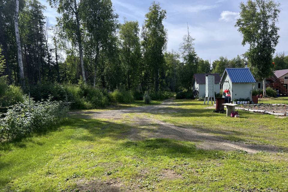 Guest cabin