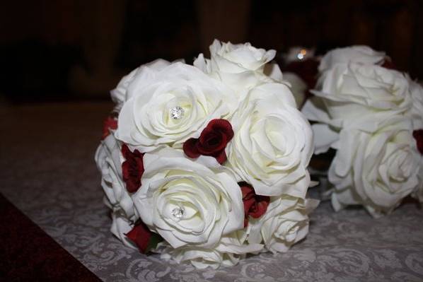 Silk red and white bridesmaids bouquets