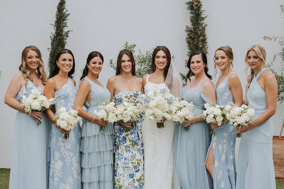 Bride & Bridesmaids