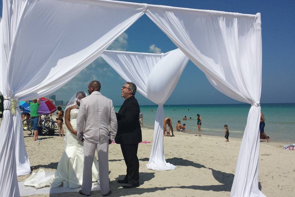 Tie the Knot Miami