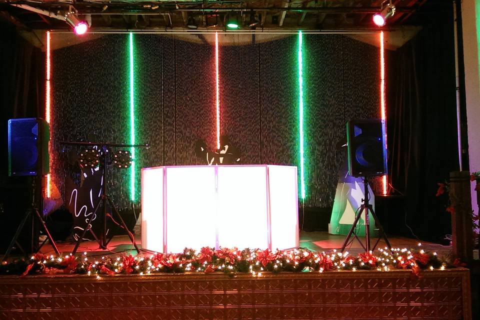 A beautiful setting for a Christmas party at the Starlite Ballroom in Leesburg, Fl.