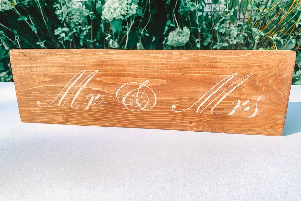 Wooden Mr & Mrs Sign