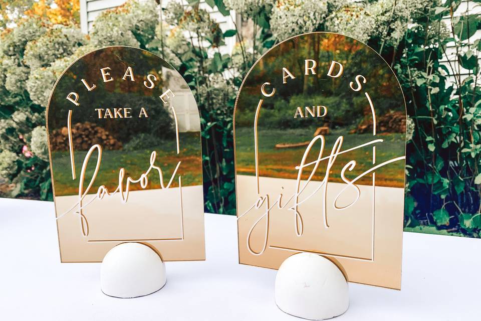 Favor & Gift Mirror Signs