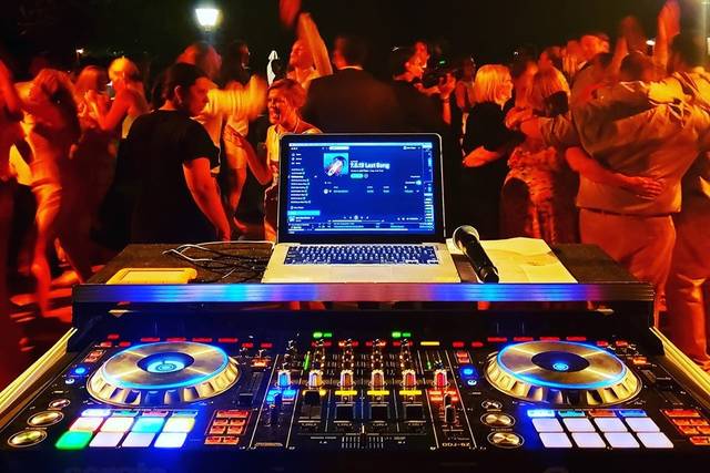 Beaulieu Gardens Dance Party