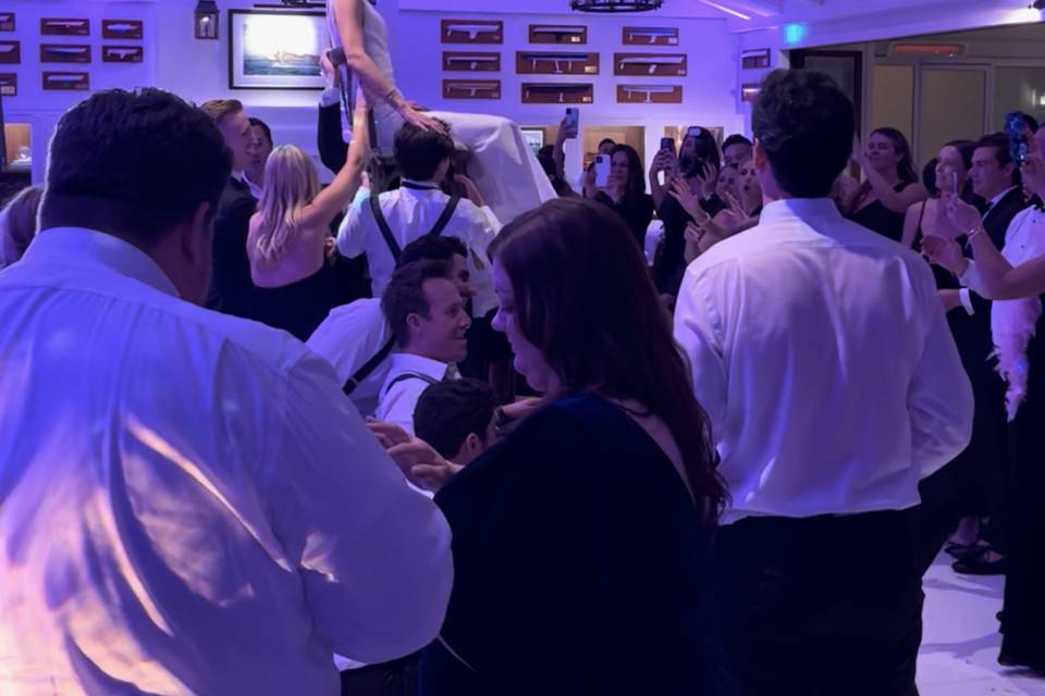 Hora Tradition