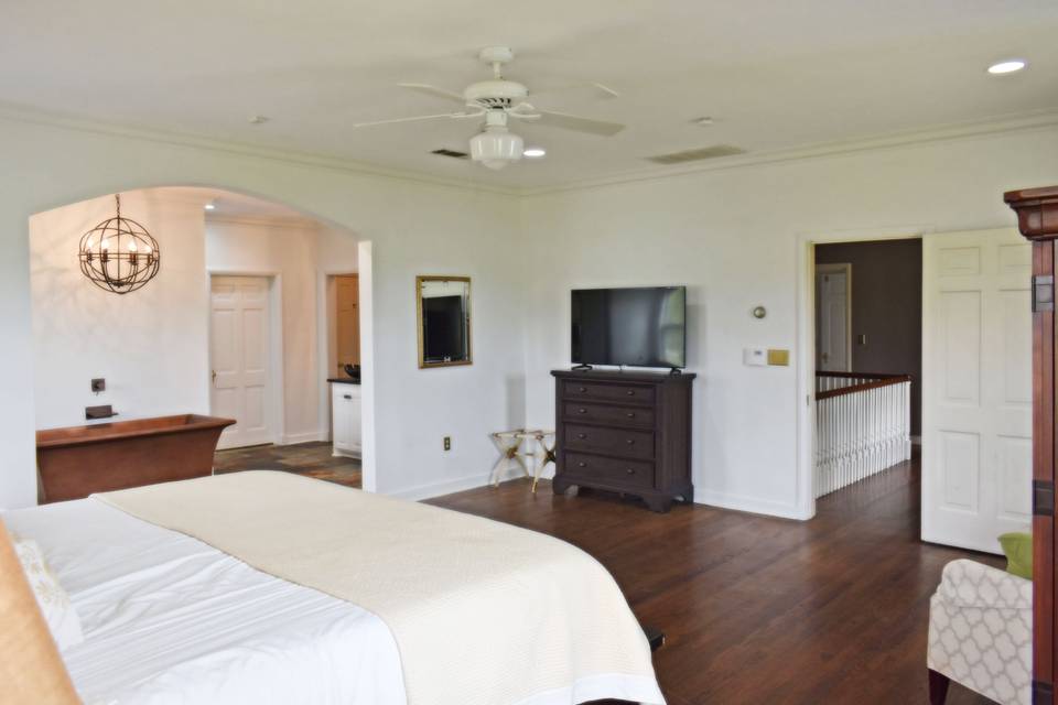 Grand Magnolia Suite