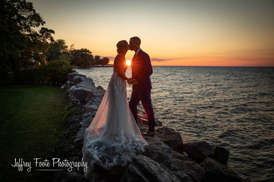 Bride & Groom Lake Ontario