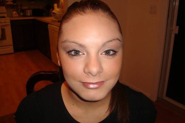 Glamour Girl Makeup