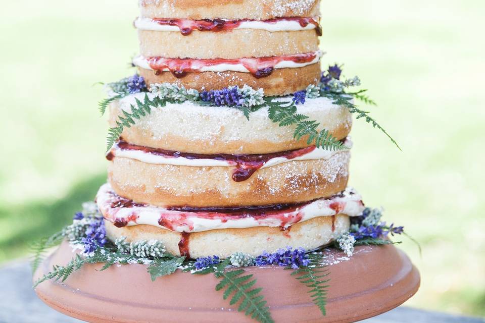 Naked cake