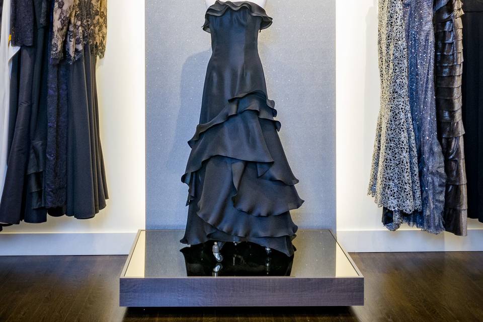 Black dress display