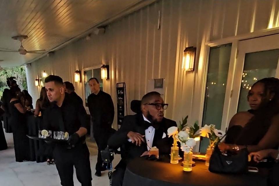 Cocktail Social Hour