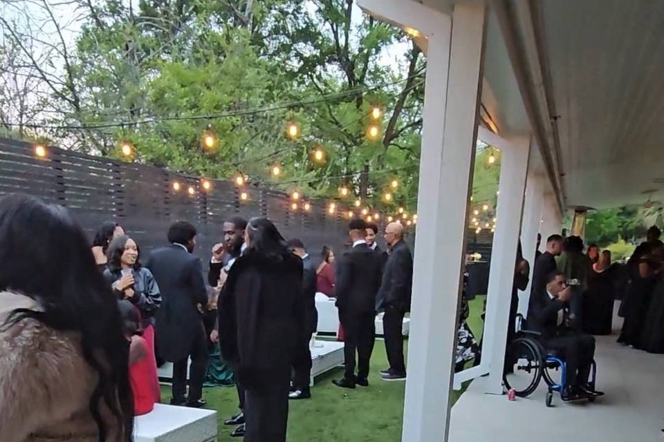 Cocktail Social Hour