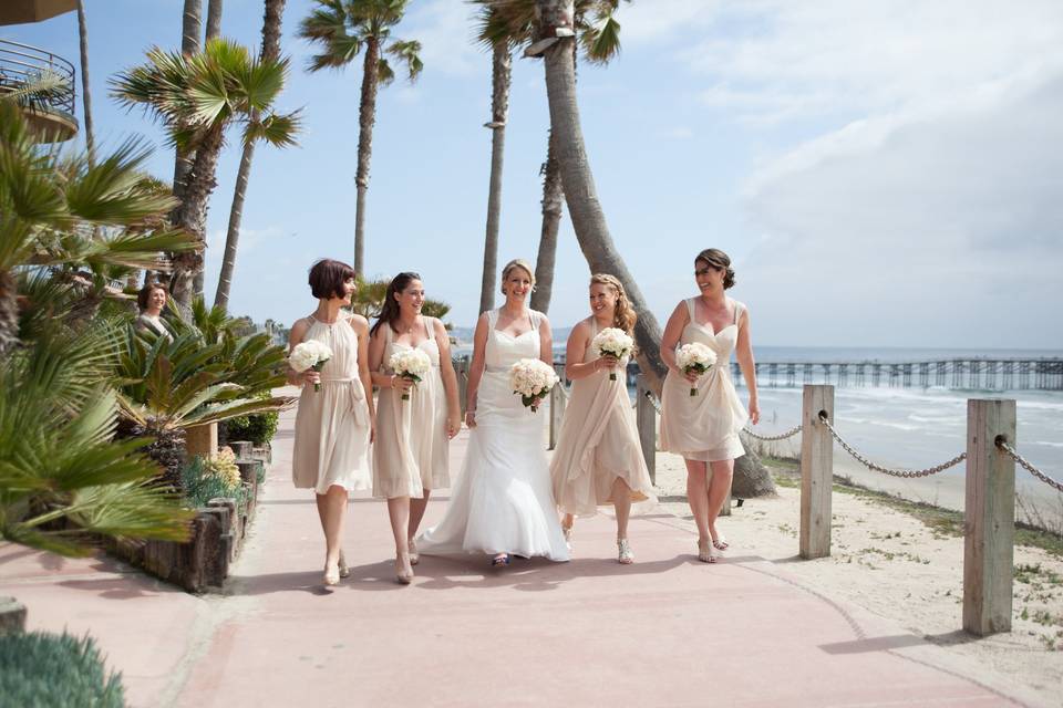 The bride with her bridesmaids