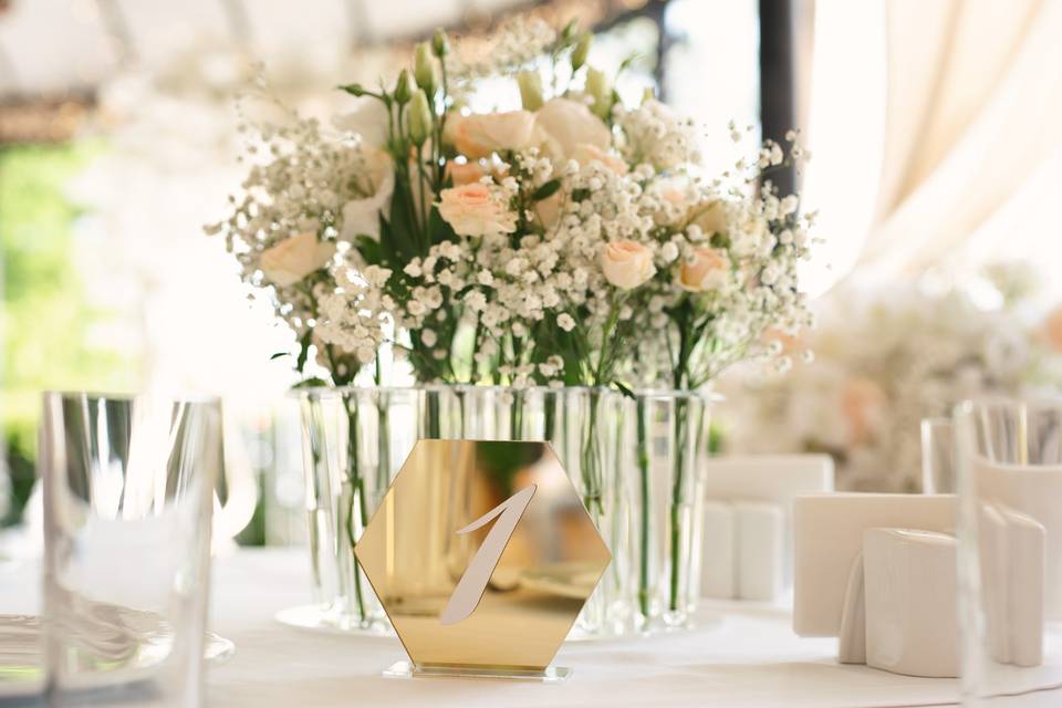 Lux Balloon & Bloom Decor