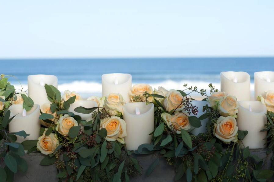 Ceremony flowers for beachfront wedding at ponte vedra inn