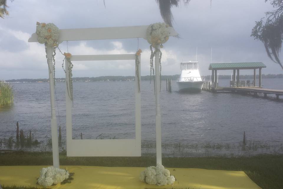 Picture frame arbor water front on doctor's lake